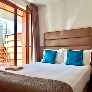 3* Aparthotel Adonis